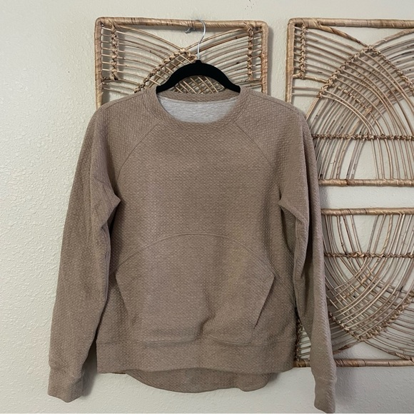 lululemon athletica Tops - Lululemon Catch A Moment Crew Pullover Sweatshirt Brown Women's Size 6 B18